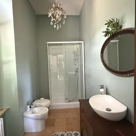 Oda ve Kahvaltı Io&te Con Jacuzzi Privata A Monteriolo Canelli