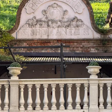 Io&te Con Jacuzzi Privata A Monteriolo Oda ve Kahvaltı *