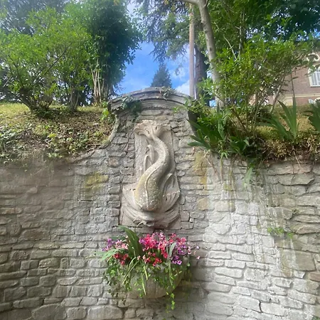 Io&te Con Jacuzzi Privata A Monteriolo Oda ve Kahvaltı