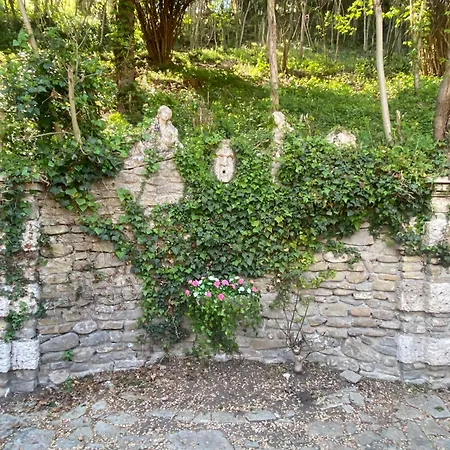 Io&te Con Jacuzzi Privata A Monteriolo Oda ve Kahvaltı