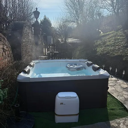 Io&te Con Jacuzzi Privata A Monteriolo *