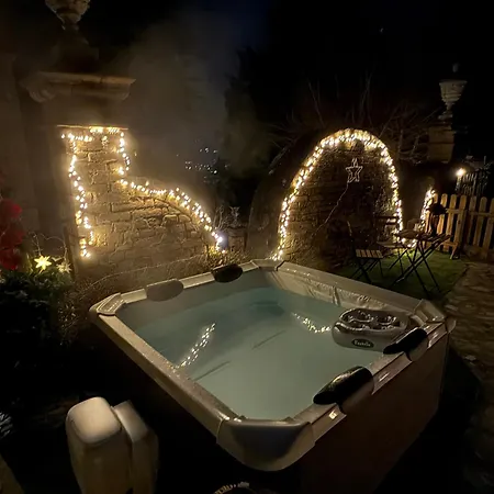 Io&te Con Jacuzzi Privata A Monteriolo Nocleg ze śniadaniem