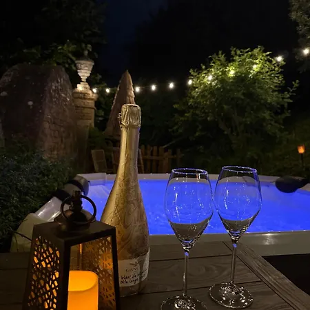 Bed and breakfast Io&te Con Jacuzzi Privata A Monteriolo Canelli