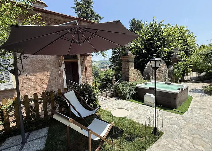 Io&te Boutique Privata Con Jacuzzi A Monteriolo