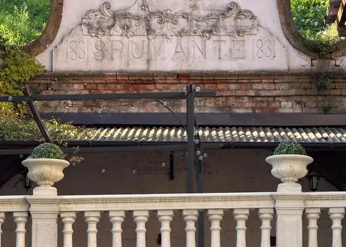 Io&Te Suite Privata Con Jacuzzi A Villa Monteriolo לינה וארוחת בוקר *