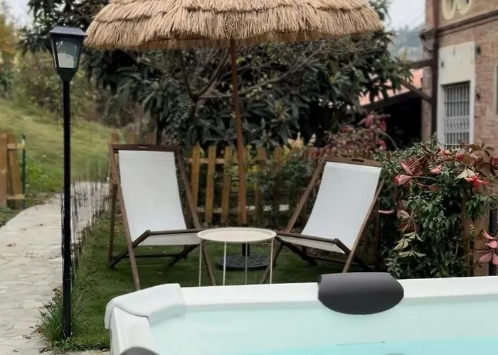 לינה וארוחת בוקר Io&Te Suite Privata Con Jacuzzi A Villa Monteriolo