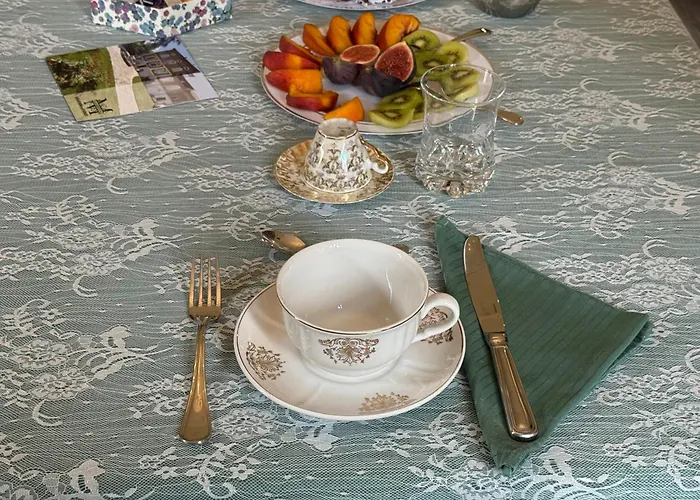 לינה וארוחת בוקר Io&Te Suite Privata Con Jacuzzi A Villa Monteriolo קאנלי